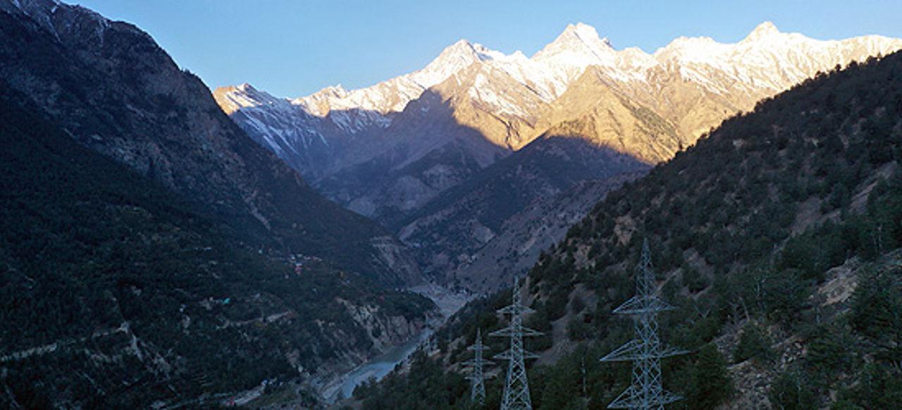 Tidong power lines